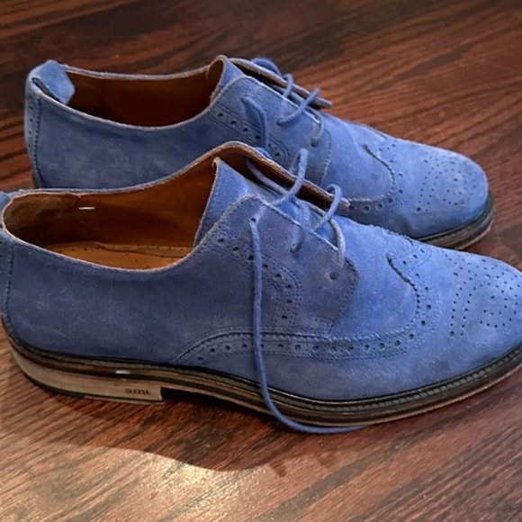 AMI Light Blue Suede Brogue (43) - Picture 3 of 4